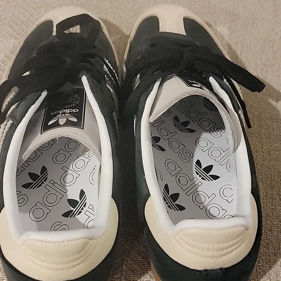 Adidas Samba Black and Cream Shoes - Picture 4 of 4